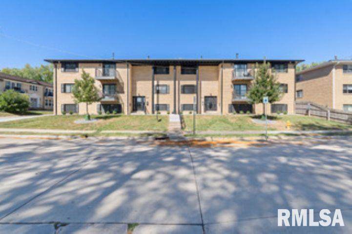 1646 42nd Street - Photo 1