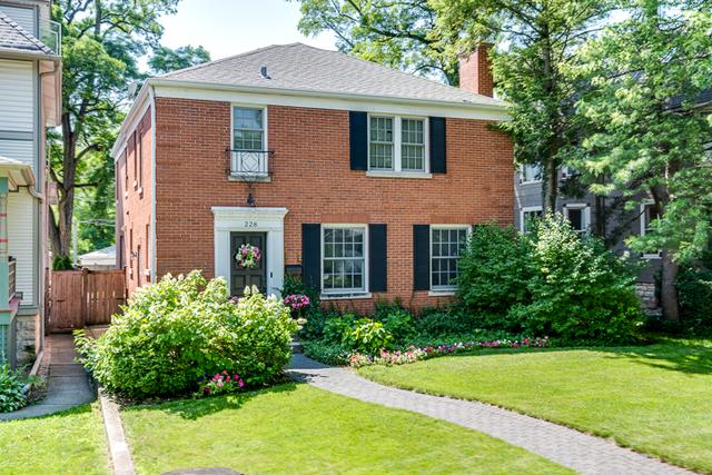 228 Franklin Avenue - Photo 1