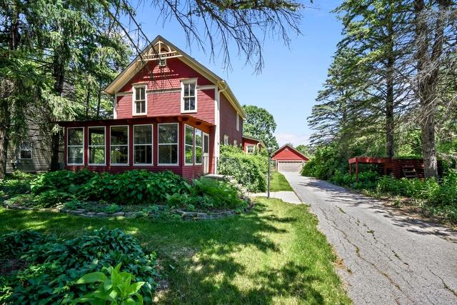 27W156 Sunnyside Avenue - Photo 1