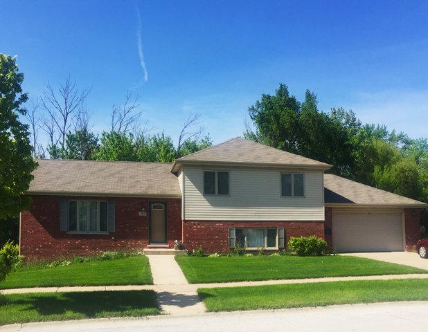 7012 182nd Street - Photo 1