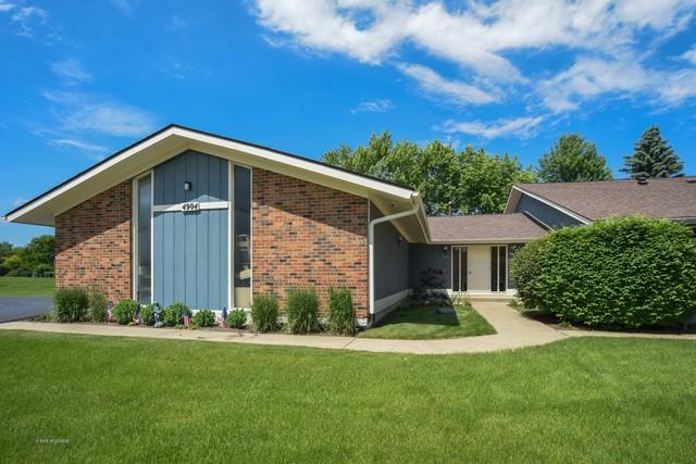 4904 Oakwood Drive - Photo 1