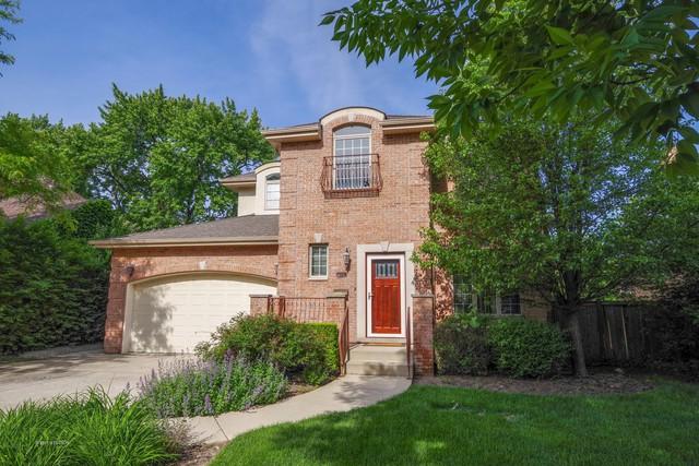 318 Elm Street - Photo 1
