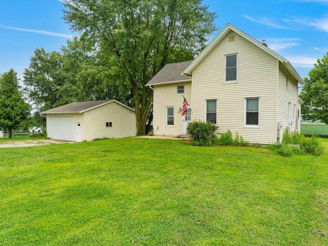 301 1st Street - Photo 1
