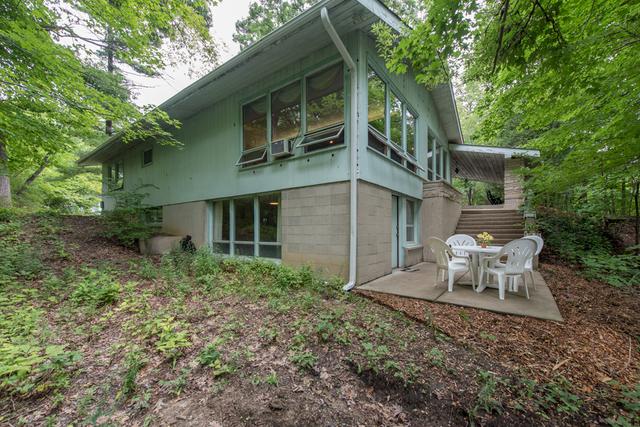 10269 California Avenue - Photo 1
