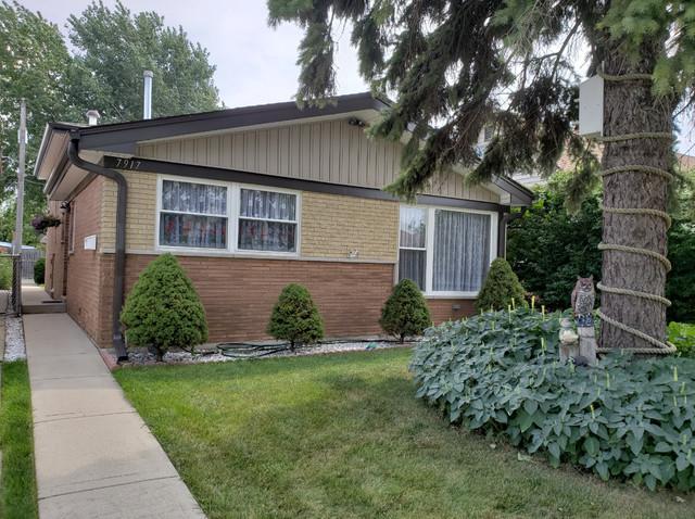 7917 Natoma Avenue - Photo 1