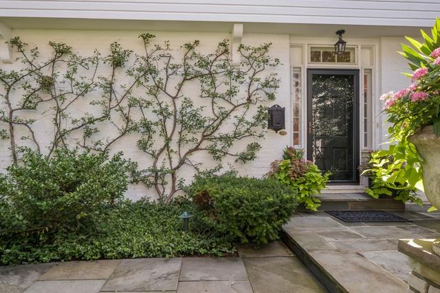 2011 Beechwood Avenue - Photo 1