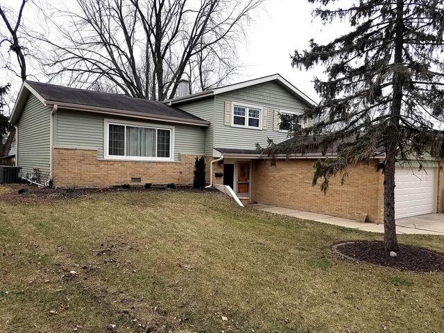 913 Tamarack Drive - Photo 1