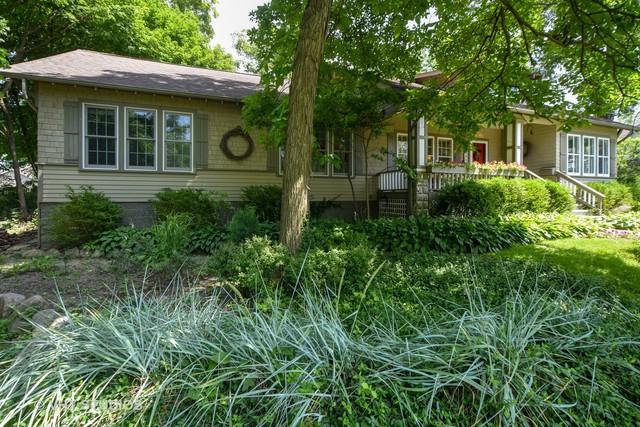 835 Forest Avenue - Photo 1