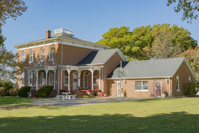 250 1500 East Road - Photo 1