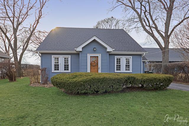 180 Waveland Avenue - Photo 1