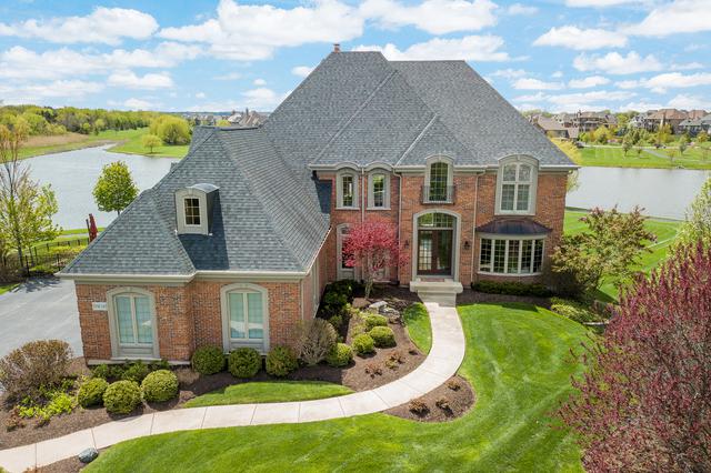 39W165 Longmeadow Lane - Photo 1