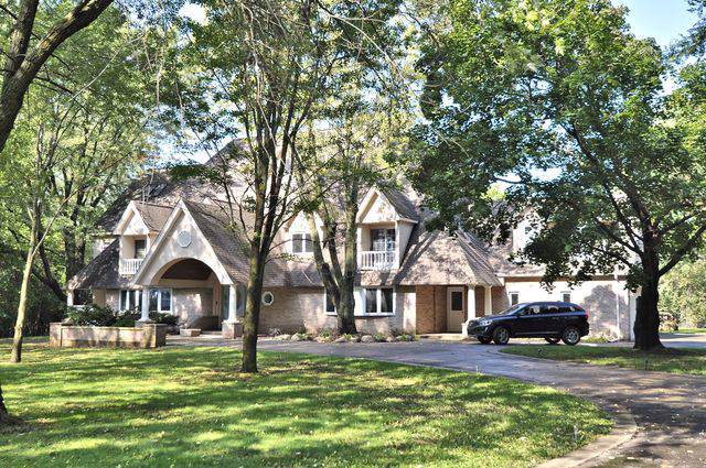 4 Walnut Lane - Photo 1
