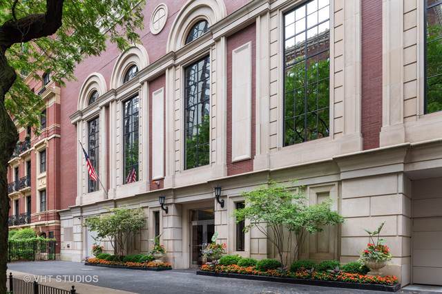 1122 Dearborn Street - Photo 1