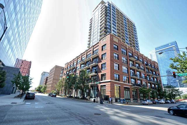 210 Des Plaines Street - Photo 1