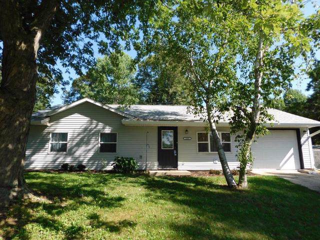 1404 Essex Court - Photo 1