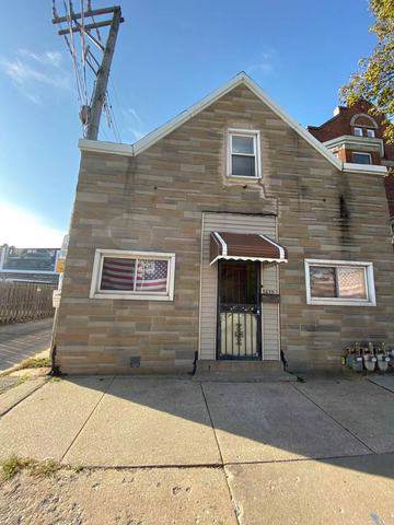 1615 37th Place - Photo 1