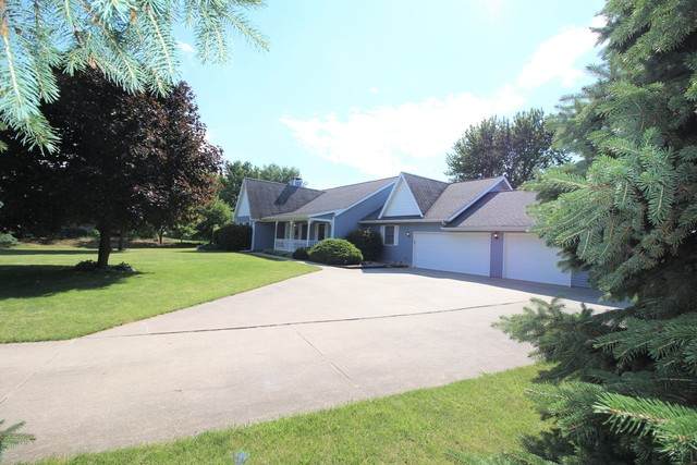 9 Fox Creek Road - Photo 1