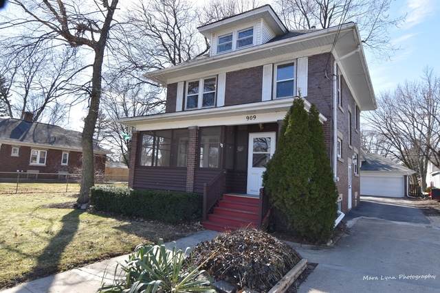 909 4th Street - Photo 1
