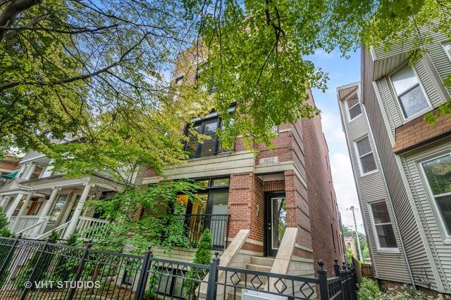 3822 Damen Avenue - Photo 1