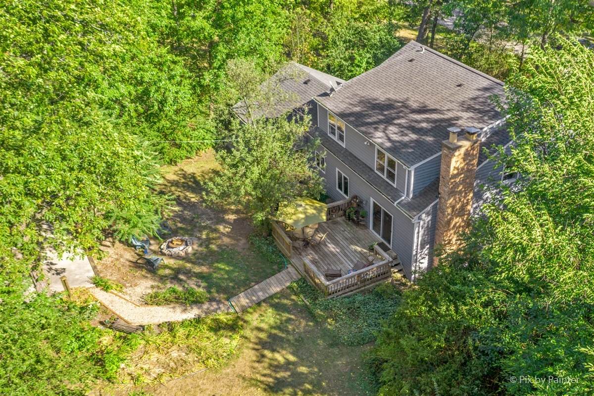 29W370 Helen Avenue - Photo 1