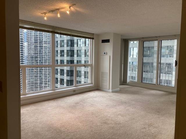 200 Dearborn Street - Photo 1