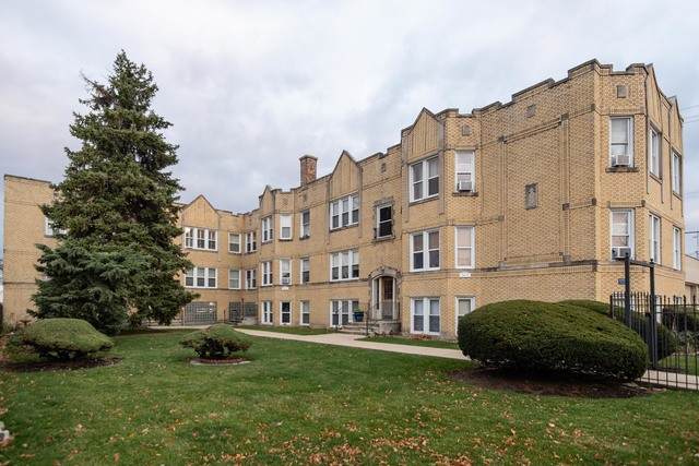 2415 Oak Park Avenue - Photo 1