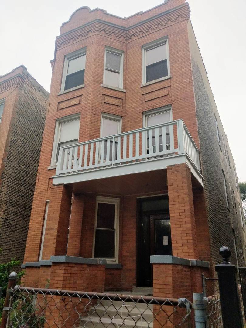 826 Maplewood Avenue - Photo 1