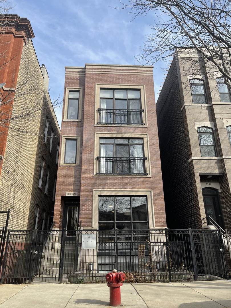 1524 Walton Street - Photo 1