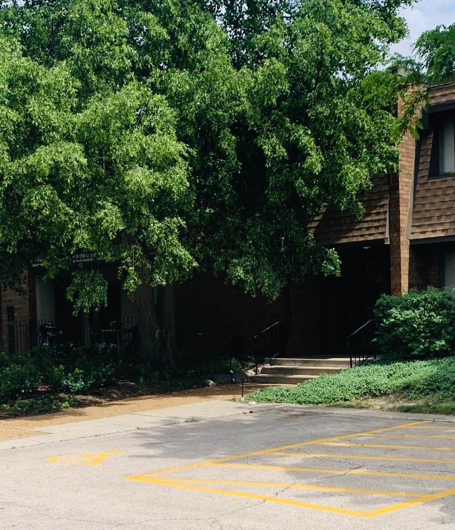 190 Old Oak Drive - Photo 1