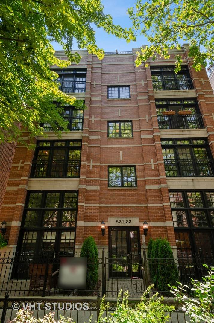 831 Roscoe Street - Photo 1