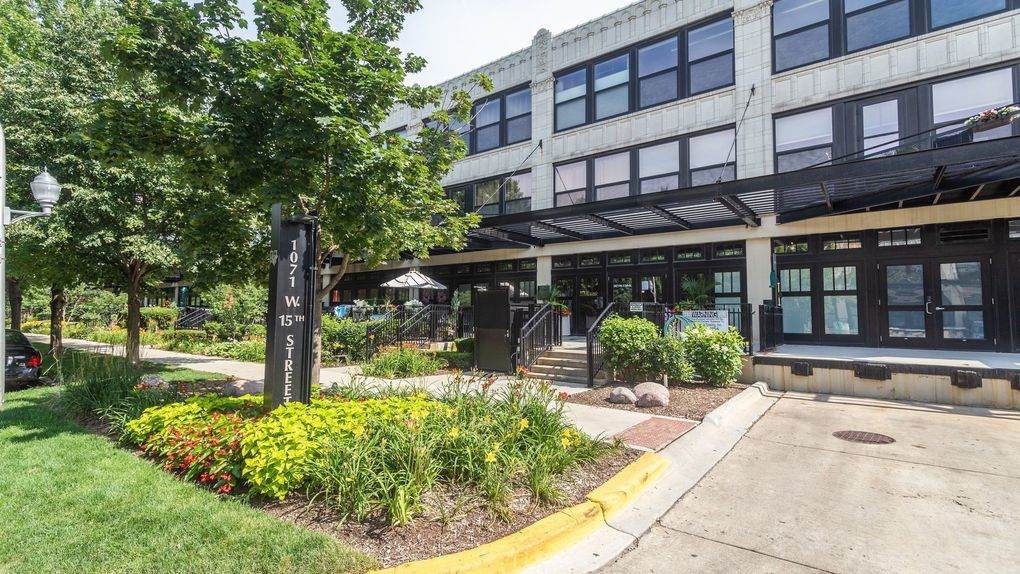 1071 15th Street - Photo 1