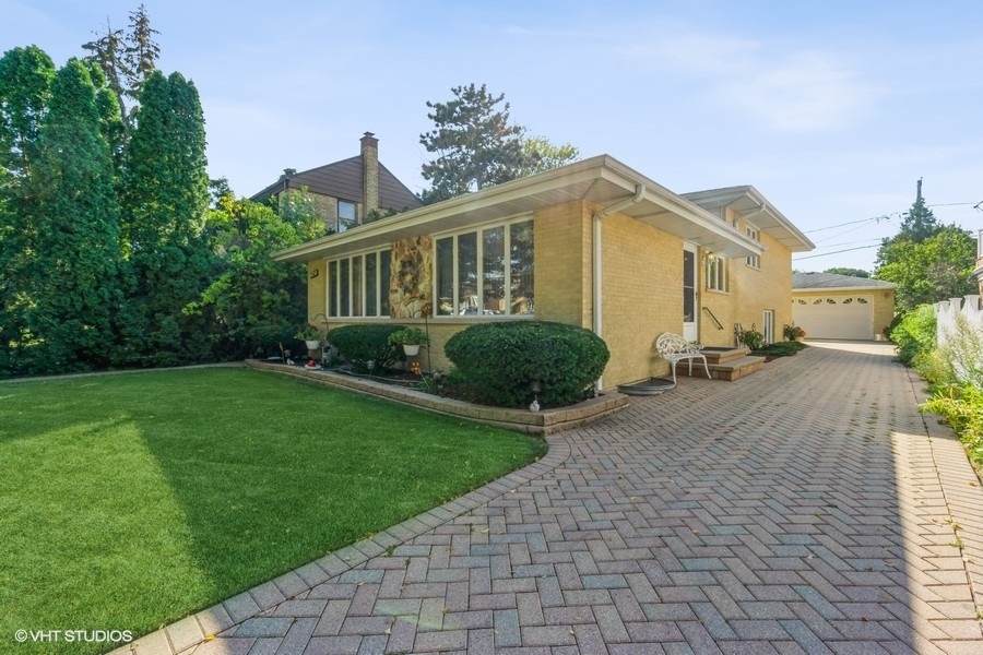 8250 Oleander Avenue - Photo 1