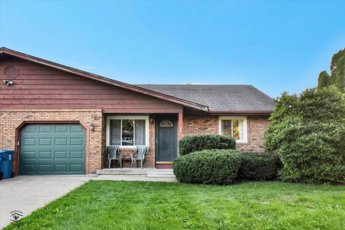38W087 Beckman Trail - Photo 1