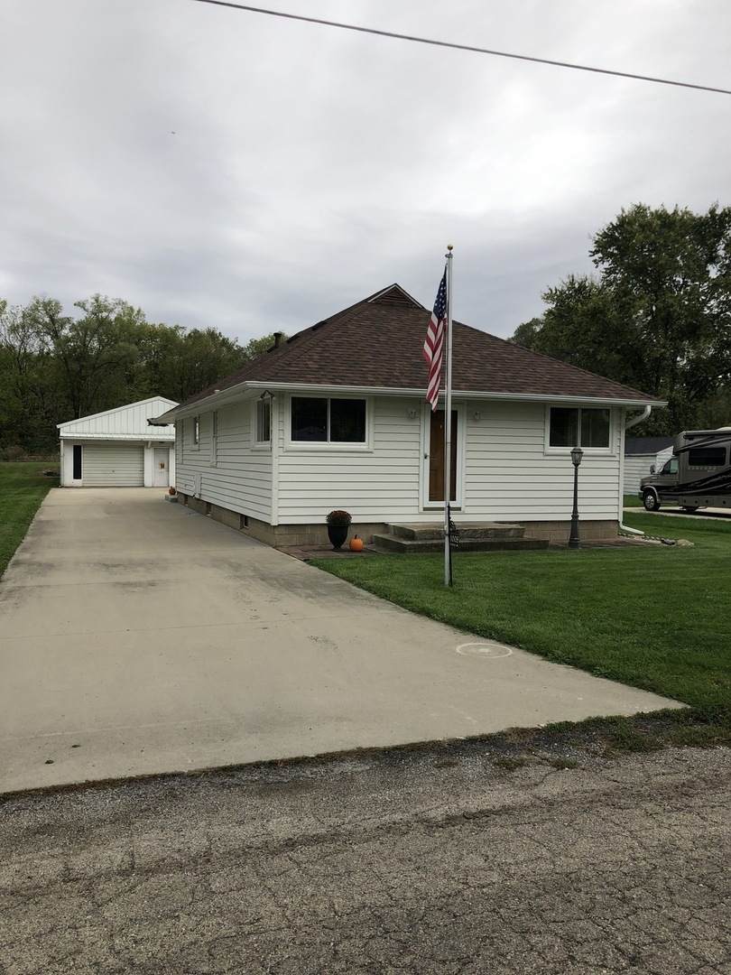 1008 Catalpa Street - Photo 1