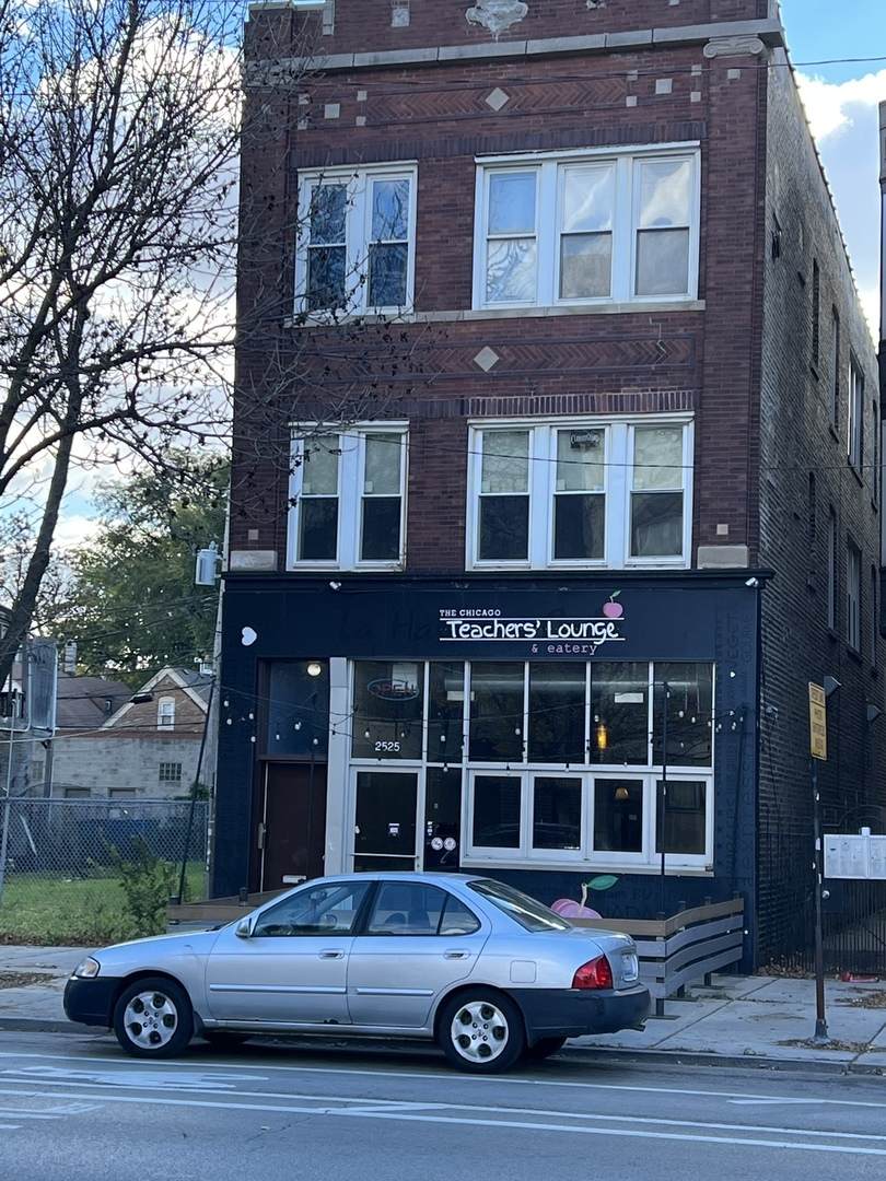 2525 Division Street - Photo 1