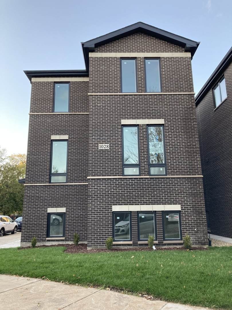 1028 31st Street - Photo 1