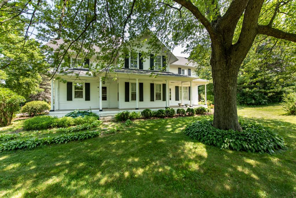 12135 39th Avenue - Photo 1