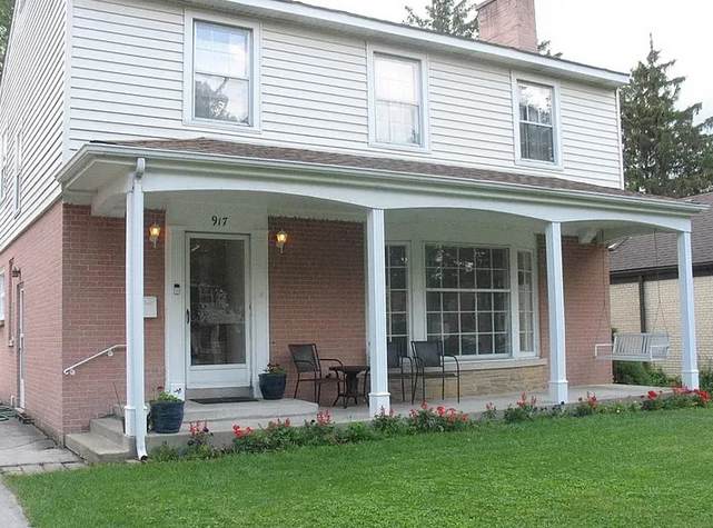 917 Aldine Avenue - Photo 1