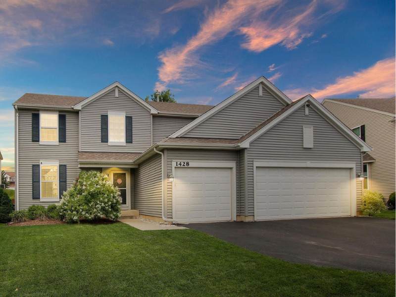 1428 Wentworth Drive - Photo 1