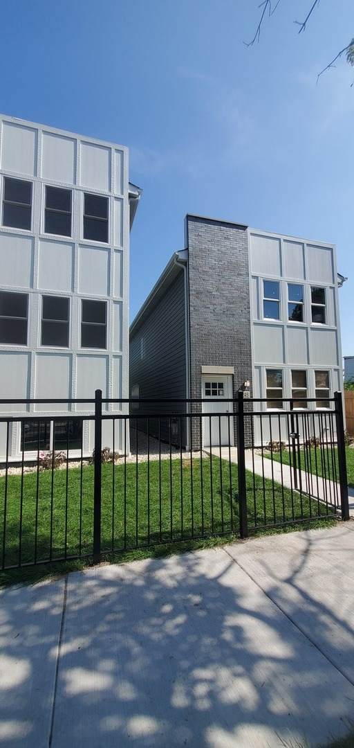 4405 Princeton Avenue - Photo 1