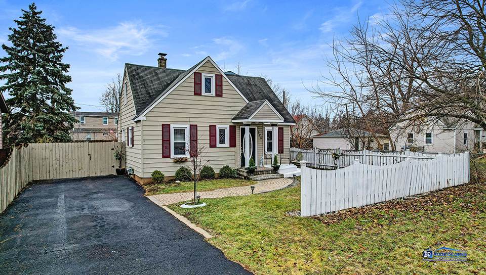 525 Clarendon Drive - Photo 1
