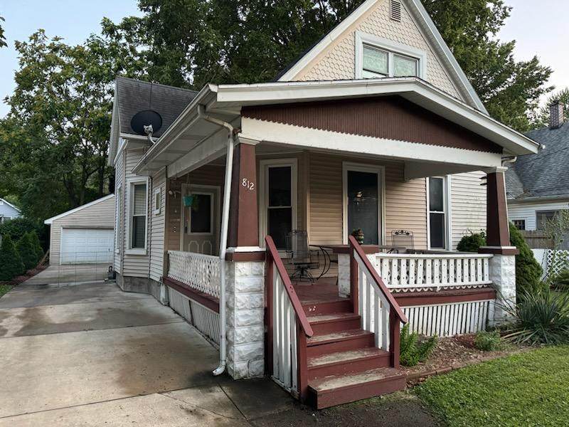 812 Oakland Avenue - Photo 1