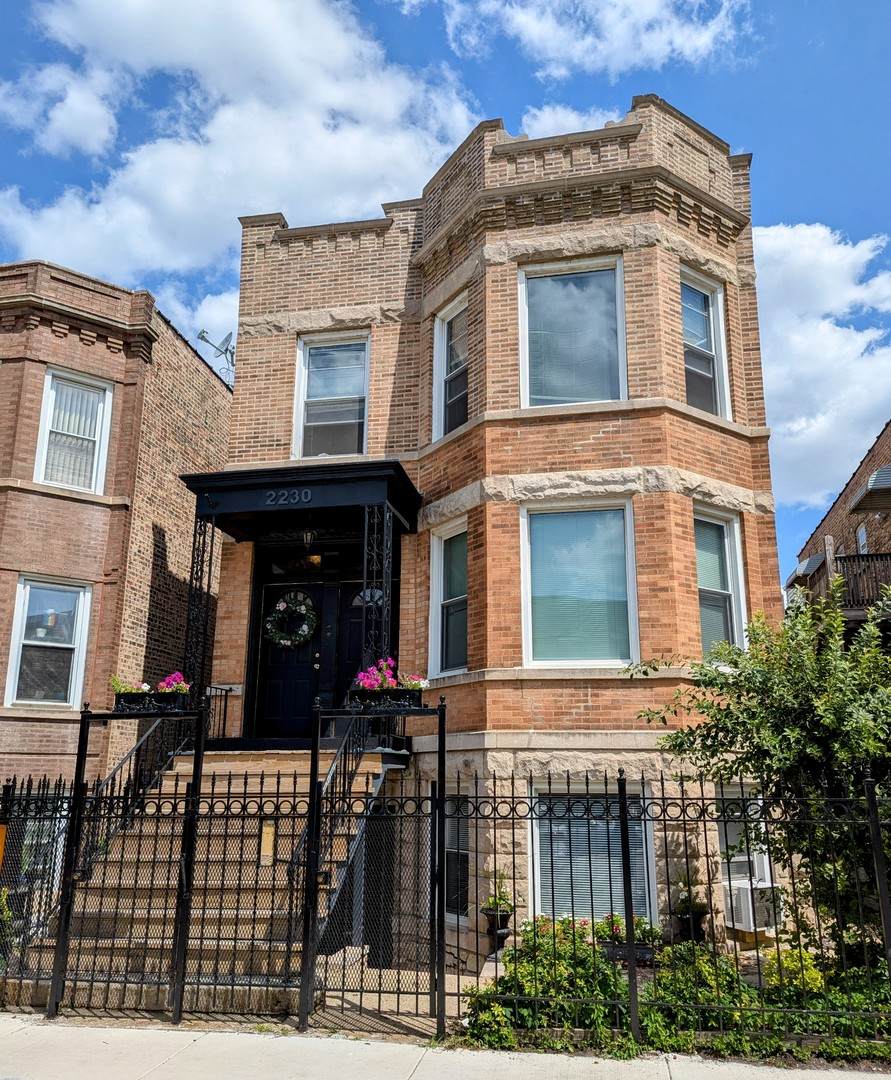 2230 Augusta Boulevard - Photo 1