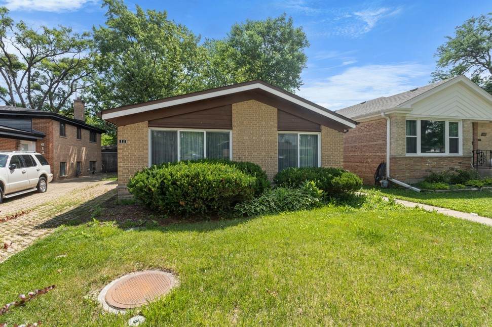 608 Lavergne Avenue - Photo 1