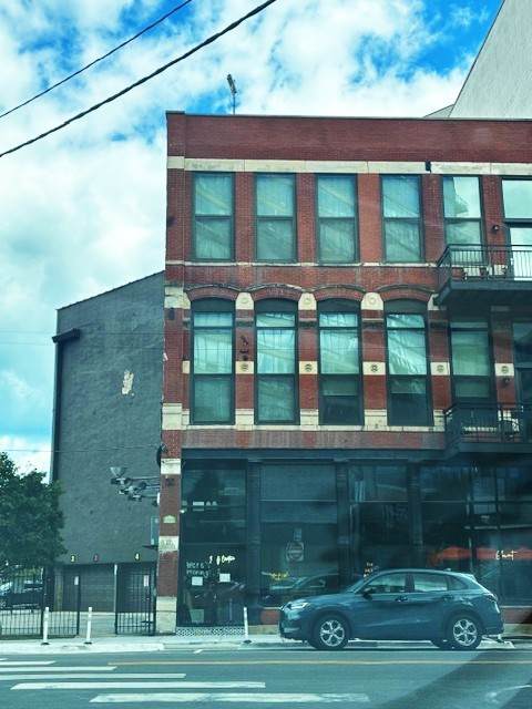 529 Milwaukee Avenue - Photo 1