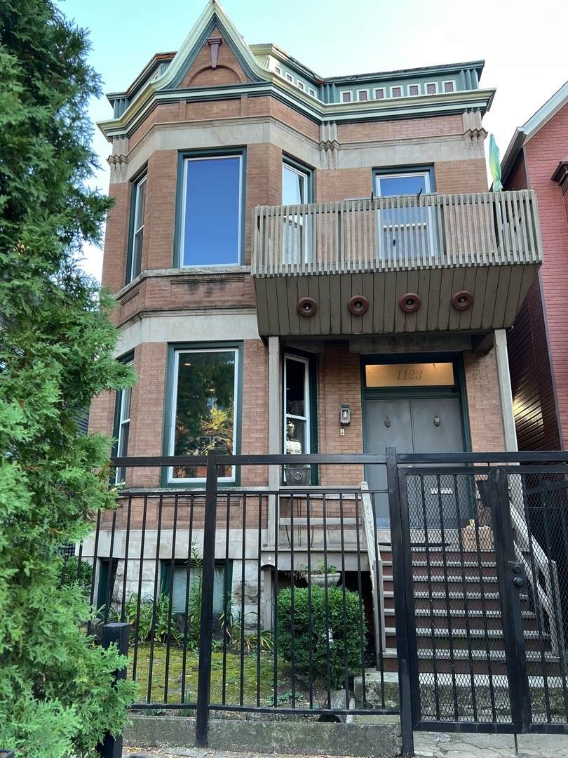 1123 Addison Street - Photo 1