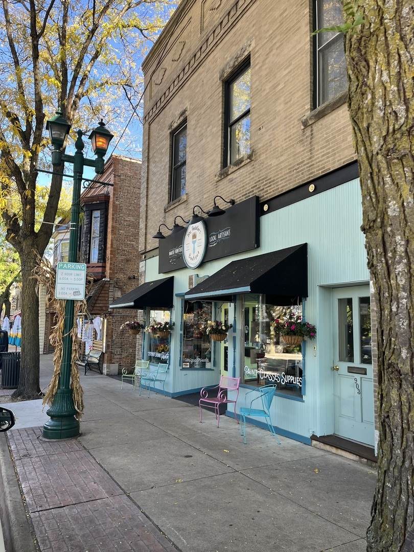 903 Main Street - Photo 1