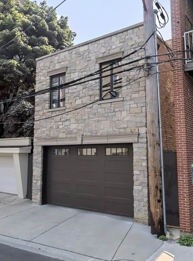 1920 Lincoln Park W - Photo 1