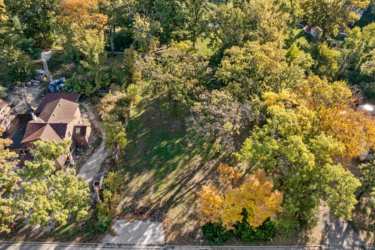 8619 85th Court - Photo 1