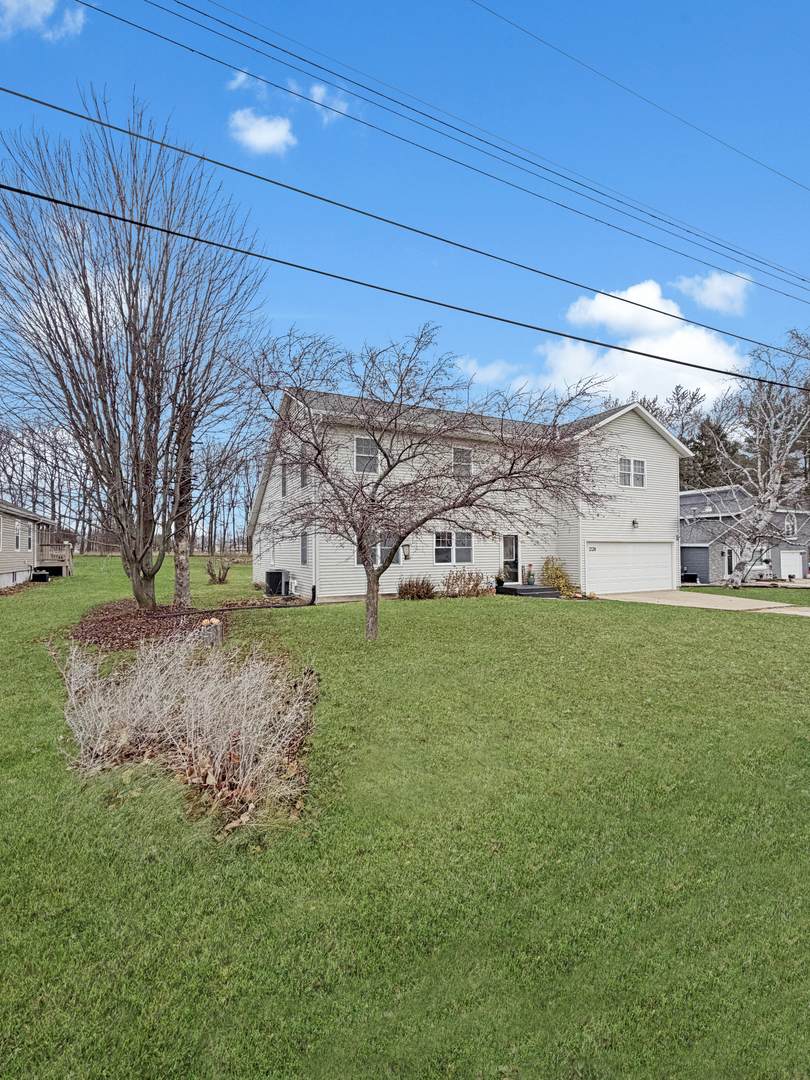 2128 Lancaster Heights Road - Photo 1